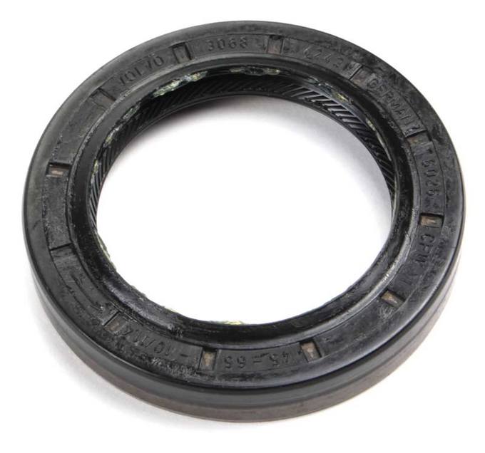 Volvo Transfer Case Output Shaft Seal 30684243